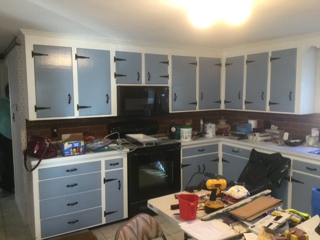 Before cabinet refacing project 4