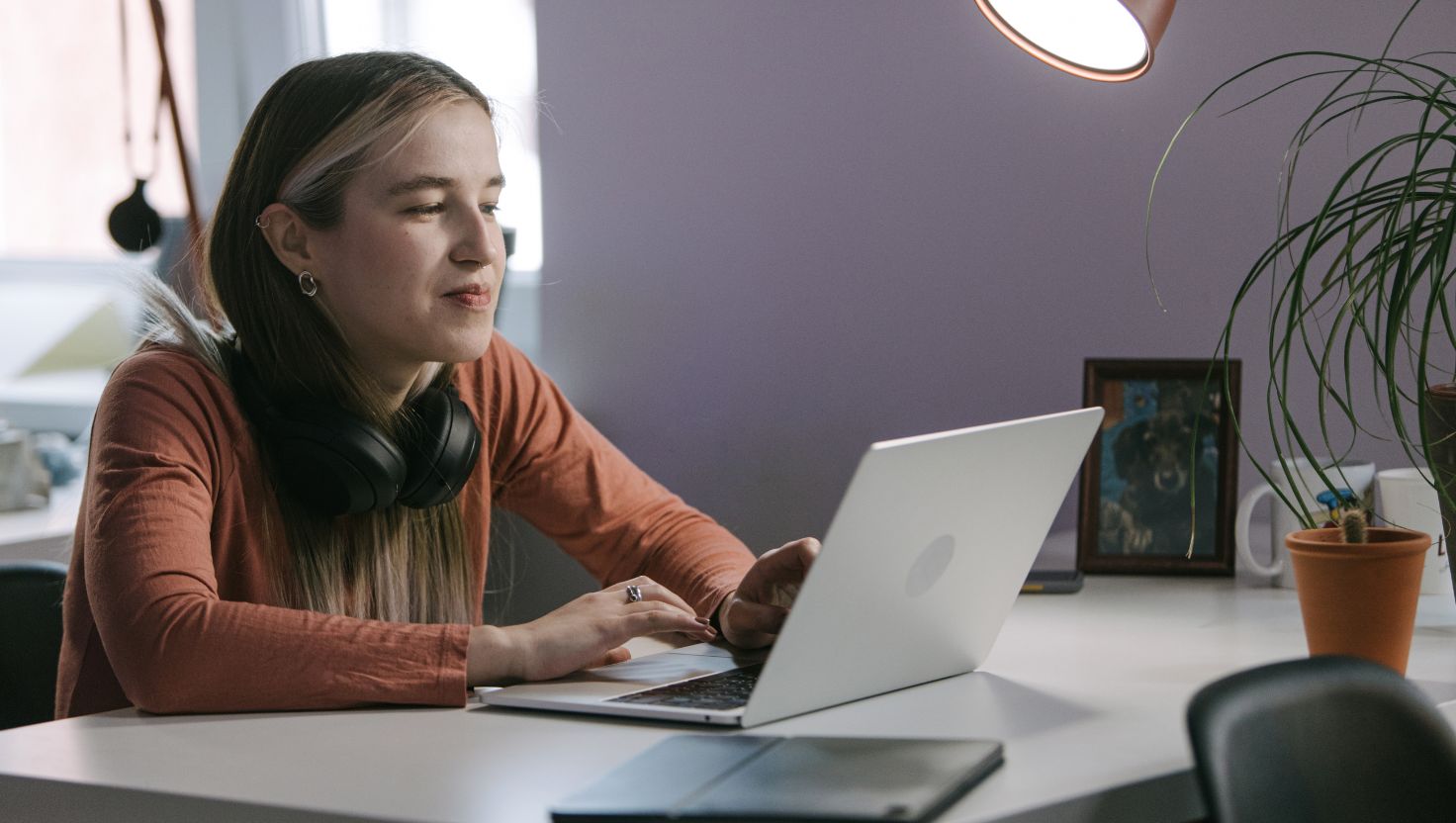 Computer Science teacher using ready-to-use lesson resources to reduce planning time