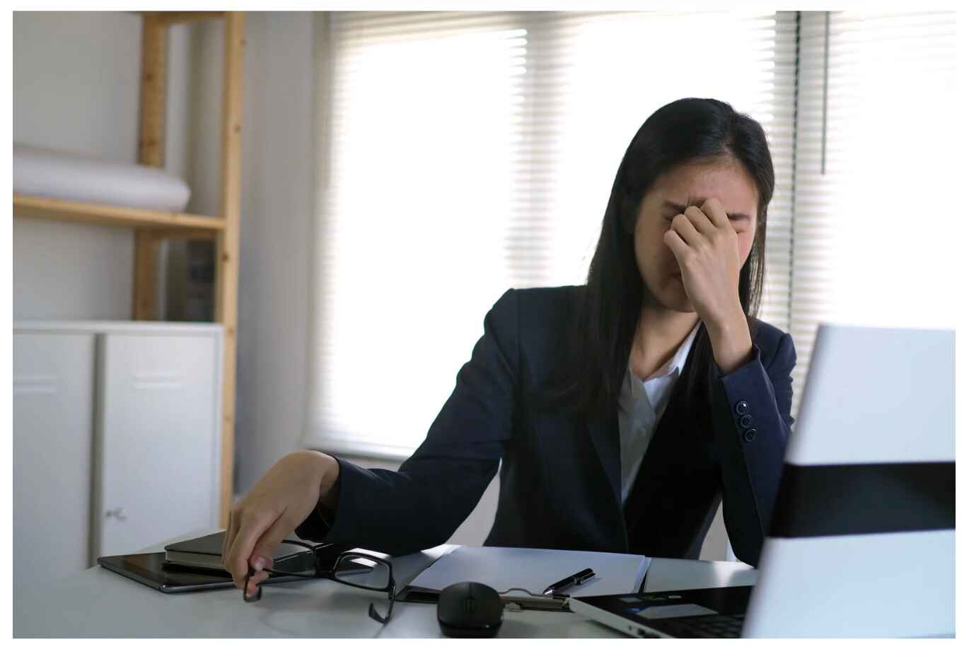 Why Huntington Debt Holdings Appears on Your Credit Report