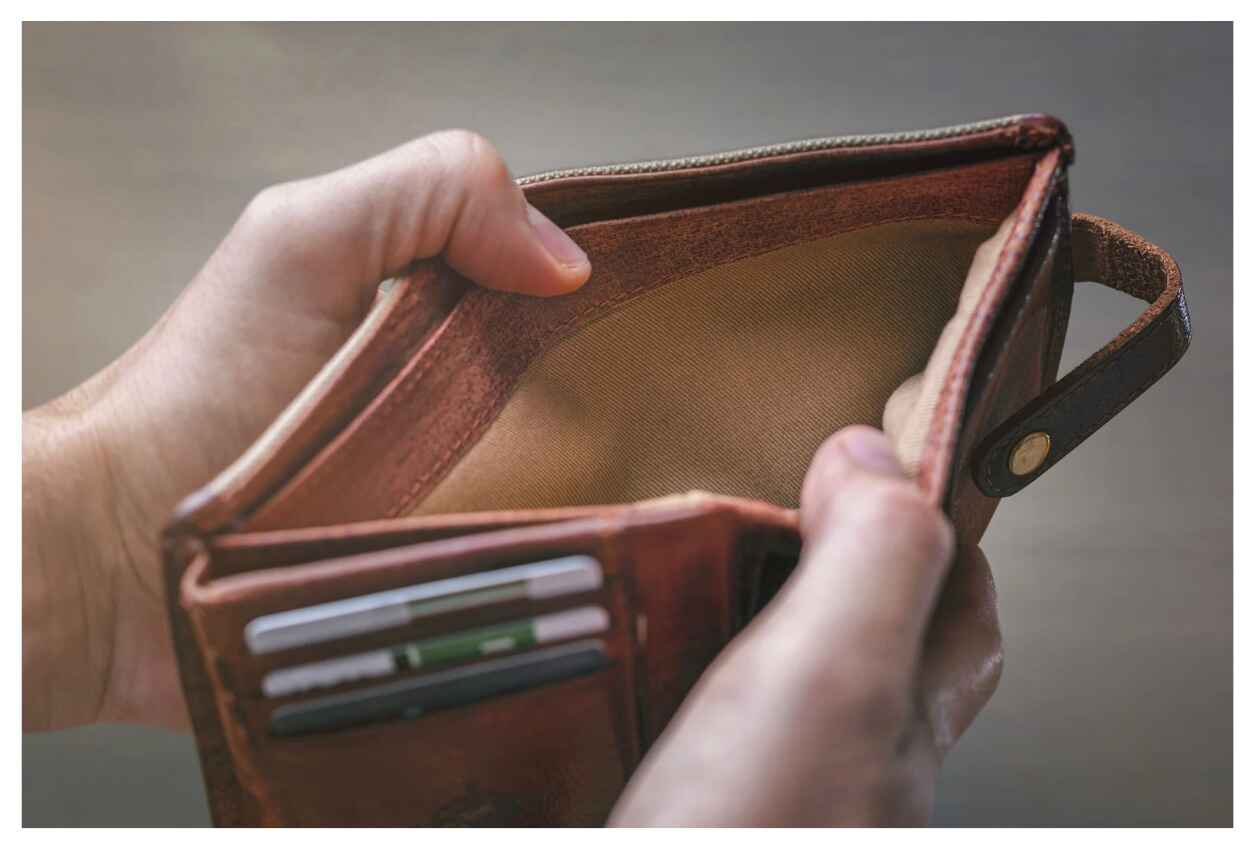 Why Most People Don't Have Emergency Funds