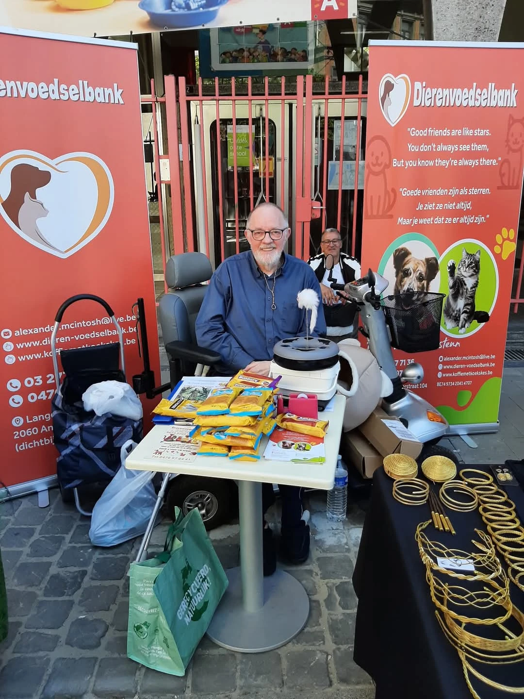 De Dierenvoedselbank Antwerpen in de Seefhoek