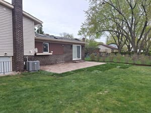 {{ custom_values.service_3 }} in {{custom_values.area_3})