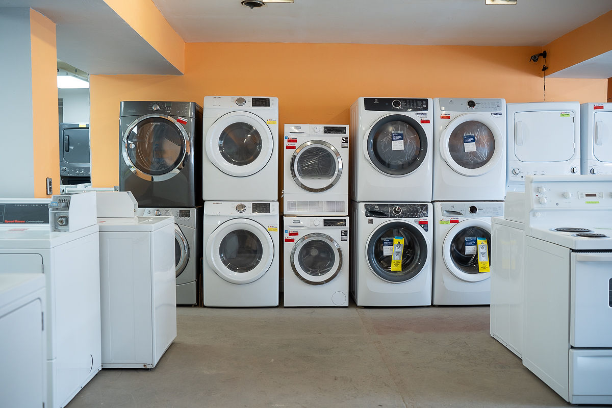 Front-load and top-load washers on the Al's Appliance showroom floor