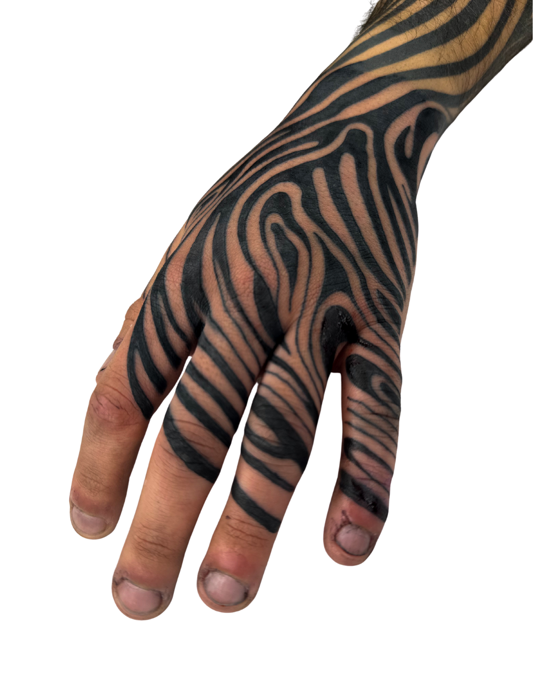 Mano con patrón suminagashi