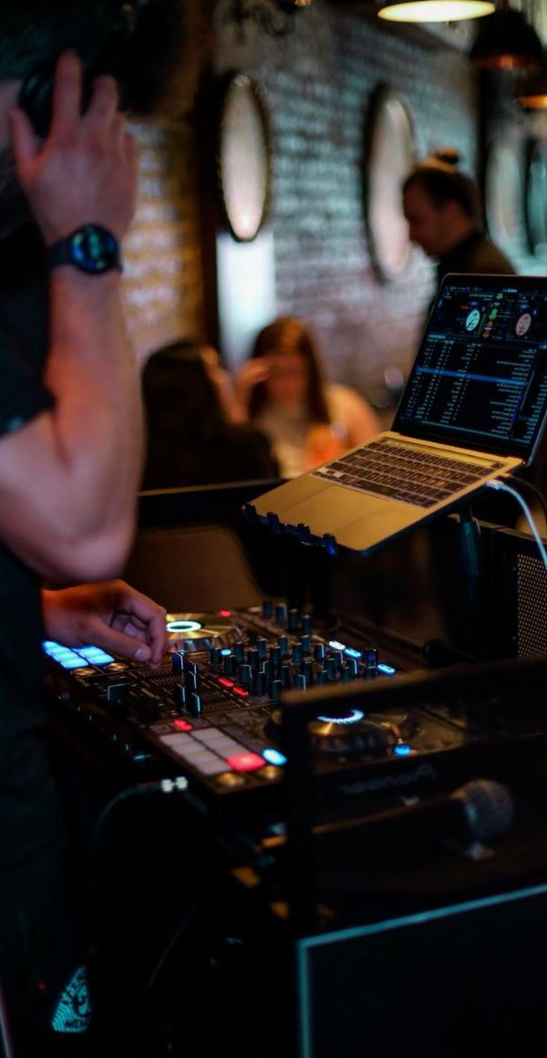 regular music events to make it more than a meal