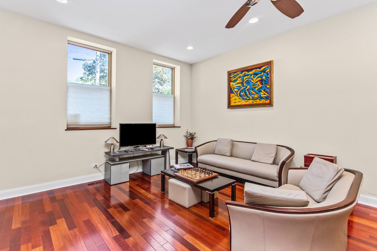 1436 N Orleans St thumbnail 4