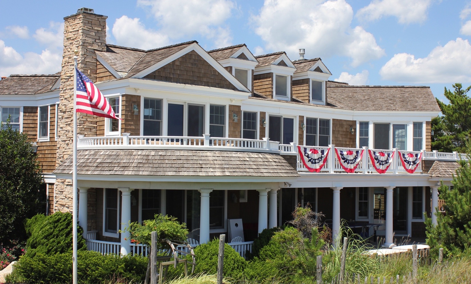 Beachfront spec home at 2 87th Street, Stone Harbor, NJ