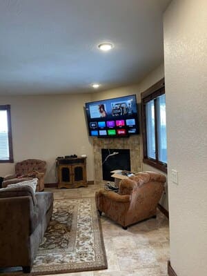 {{ custom_values.service_3 }} in {{custom_values.area_6})