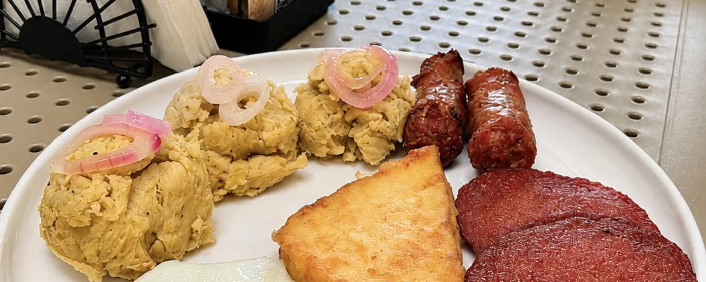 ¿Desayunaron? · Gil Sanfrozz Coffee Shop, Ensanche Miraflores