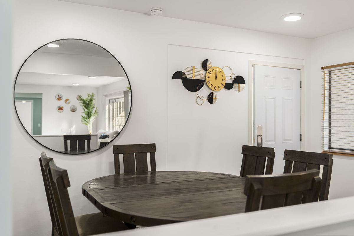 Dining table at Chino Manor