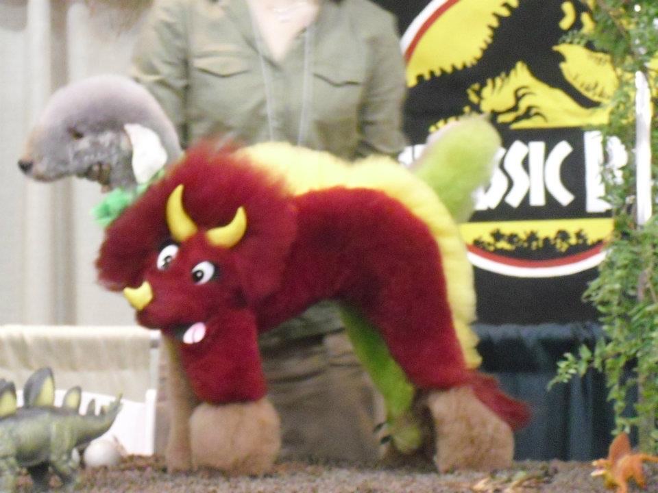 Oakmont Color, Carving & Stenciling