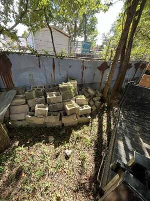 Junk removal in Middletown , KY
