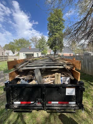 Junk removal in Jeffersontown, KY