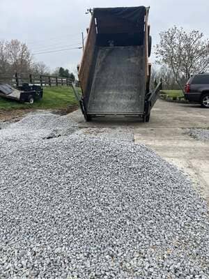 Storage unit clean out in Jeffersontown, KY