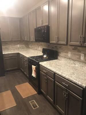 {{ custom_values.service_4 }} in {{custom_values.area_4})