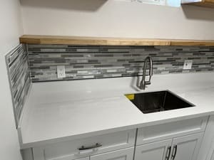 {{ custom_values.service_1 }} in {{custom_values.area_7})