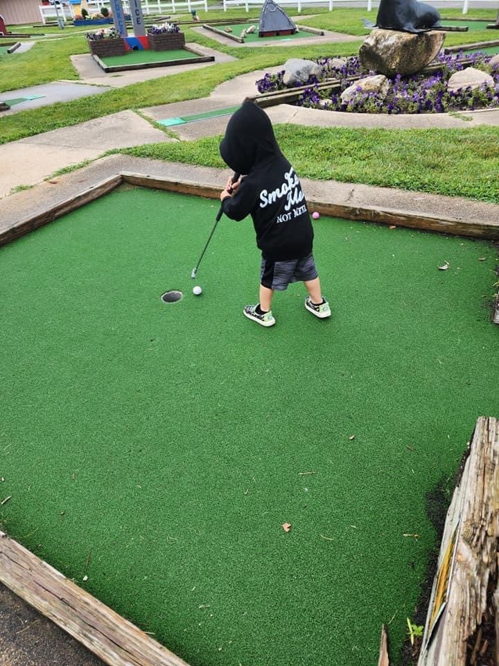 18-Hole Mini Golf Main View