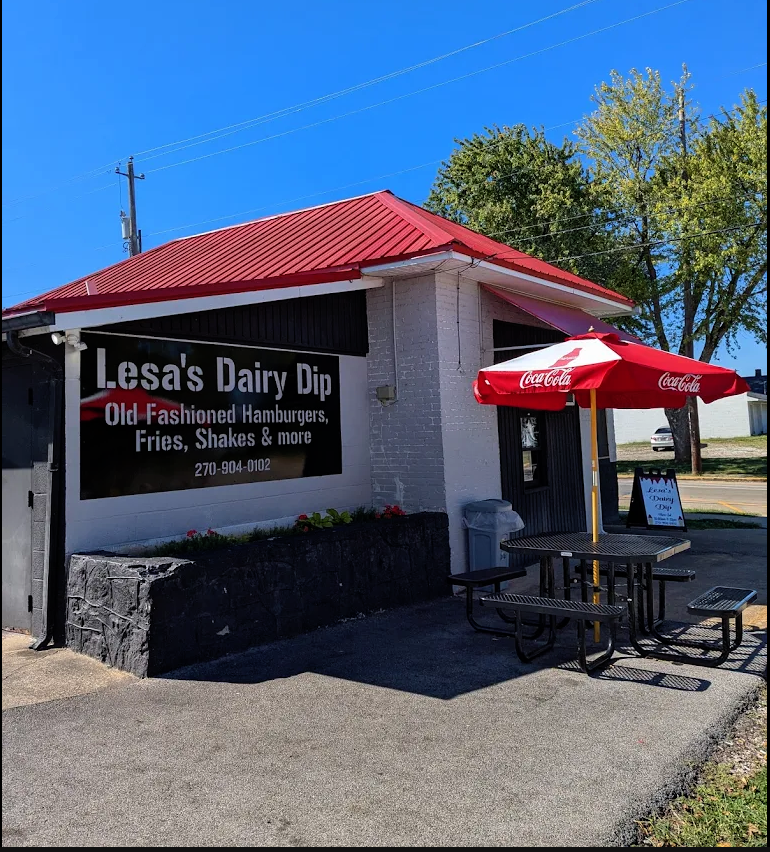 Lesa's Dairy Dip exterior