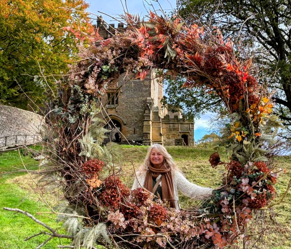 Creative Hosts Treehouse