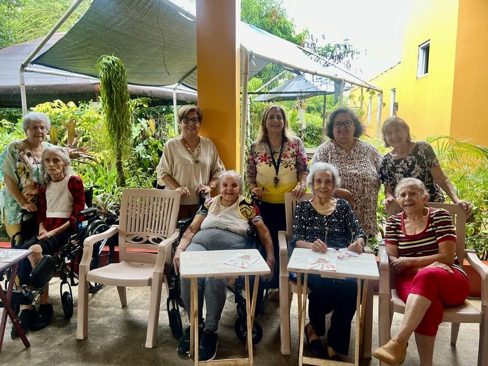 Convivencia Grupal de Manualidades