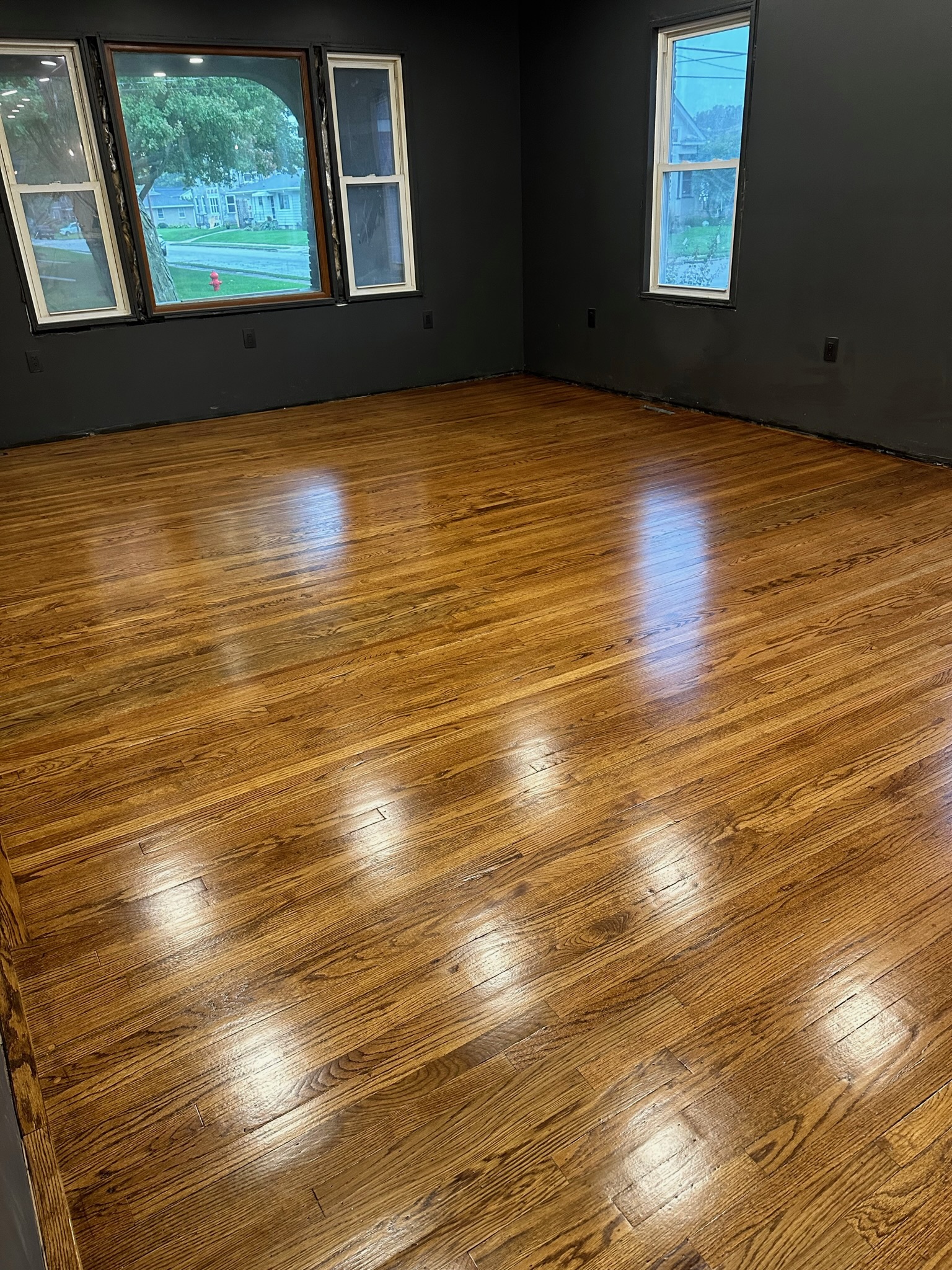 Finished hardwood flooring installed by Envision Builders in the Illinois Valley