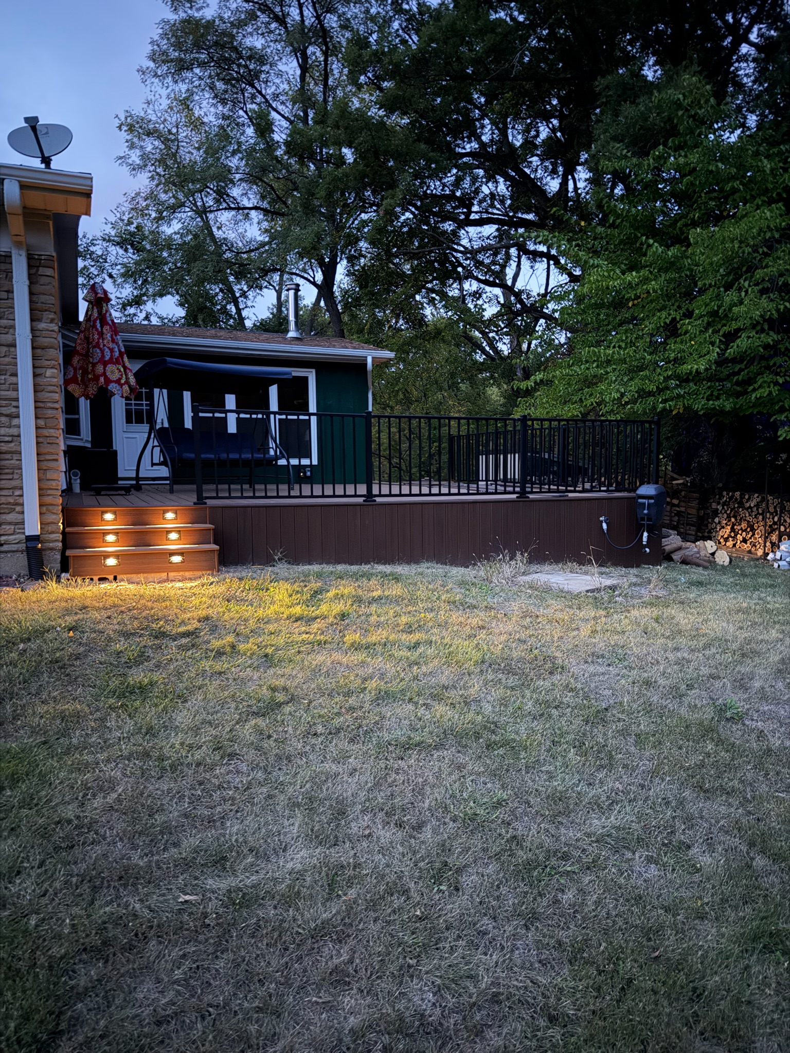 The finished composite deck built by Envision Builders in Oglesby, Illinois