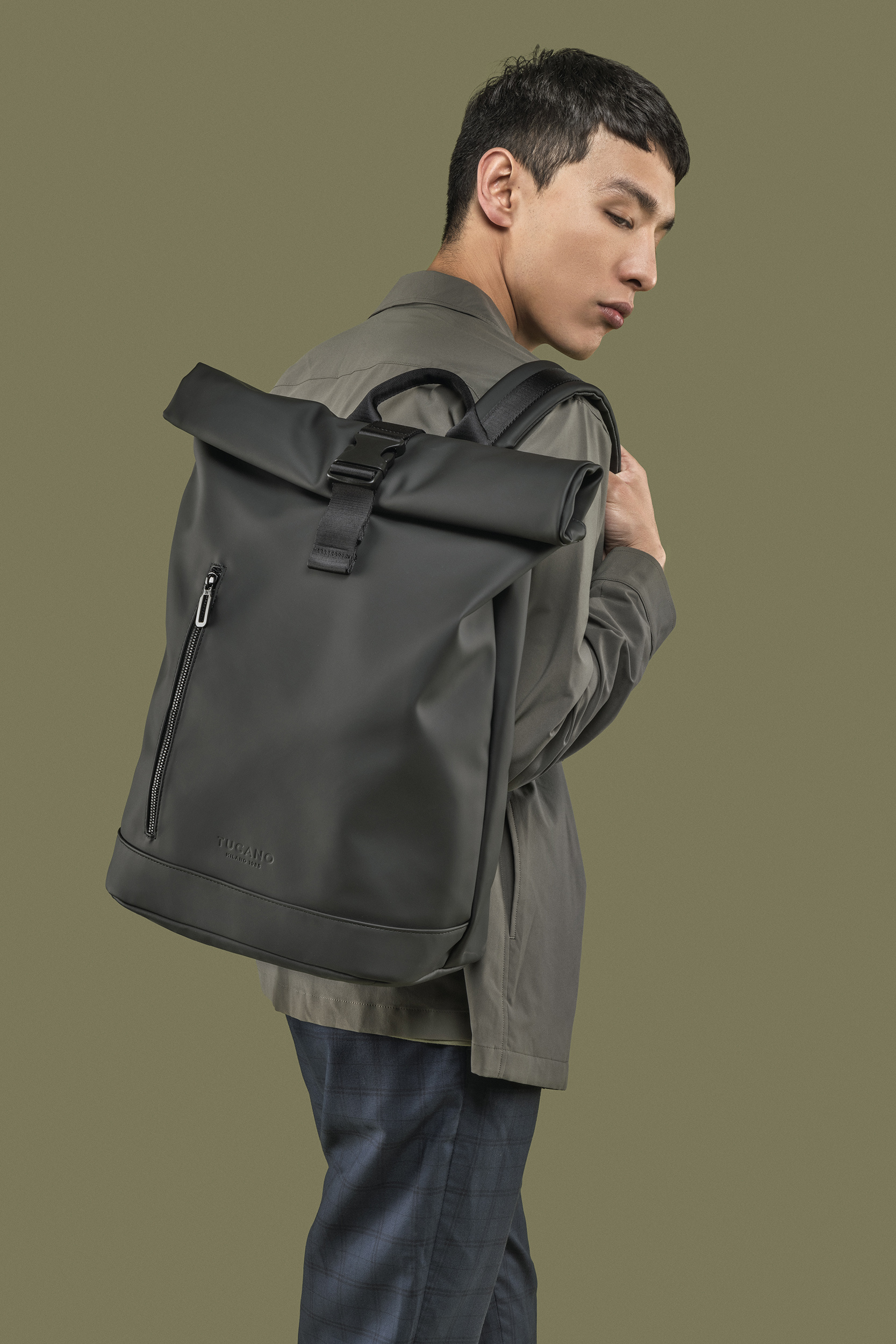 Tucano Gommo rolltop backpack, worn