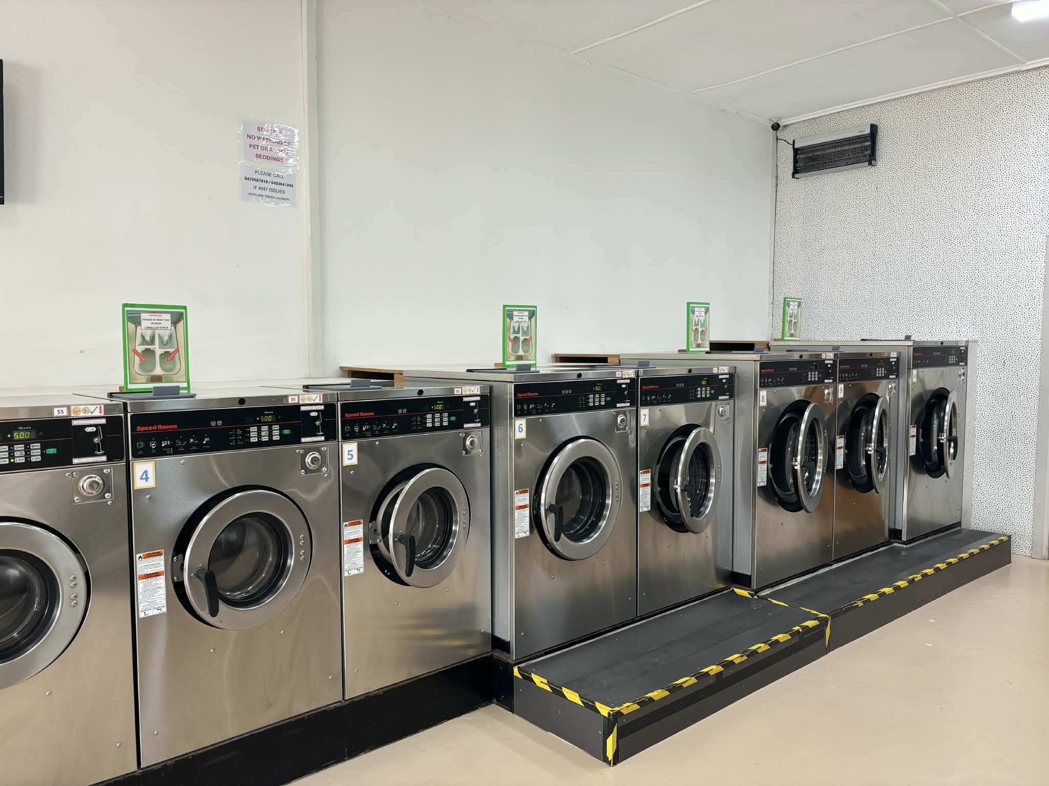 Self service laundromat machines
