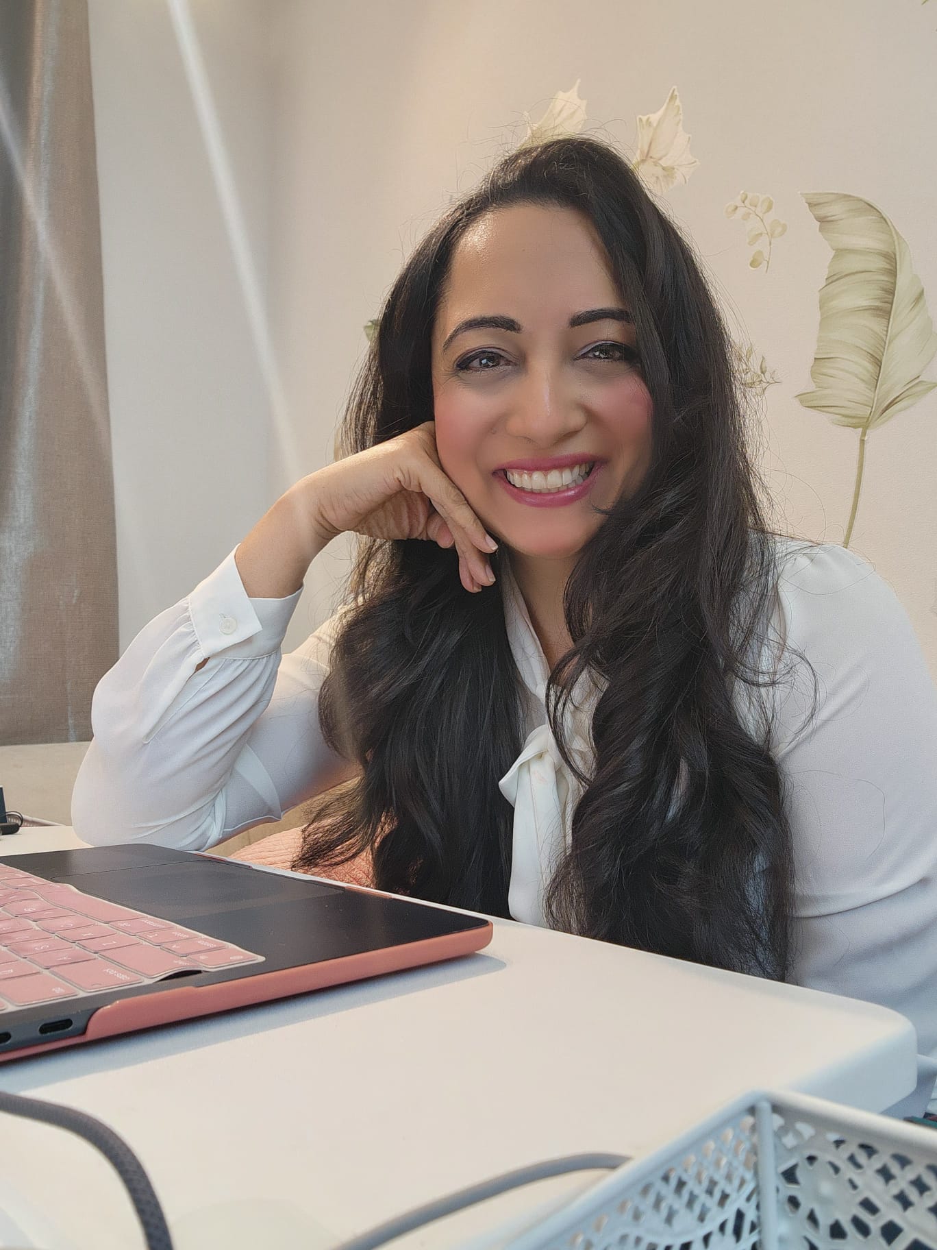 Nadia, Holistic Nutritionist and Plant-based Health Coach at Nourished by Nadia