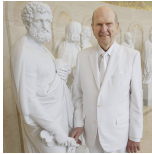 Russell M. Nelson holding key of Peter statue