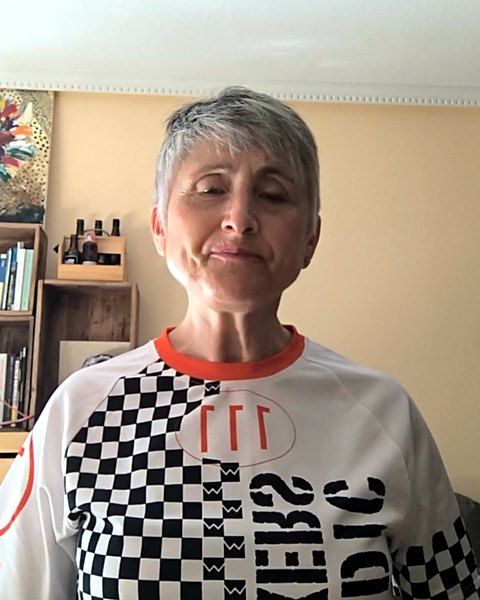 Gloria, alumna