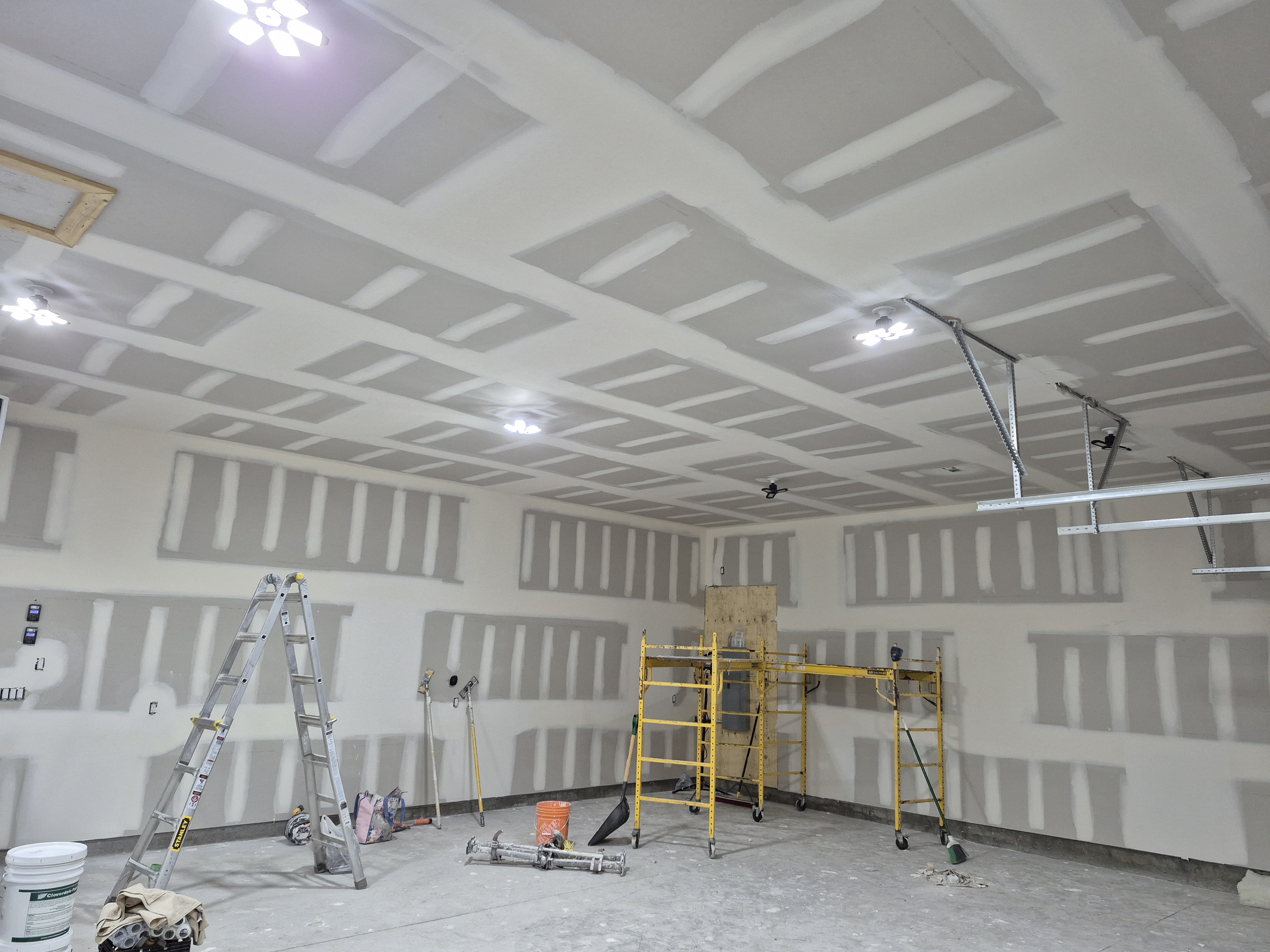 Drywall Ceiling with Recessed Lighting