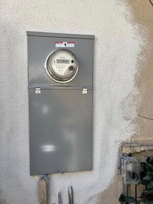 {{ custom_values.service_2 }} in {{custom_values.area_2})