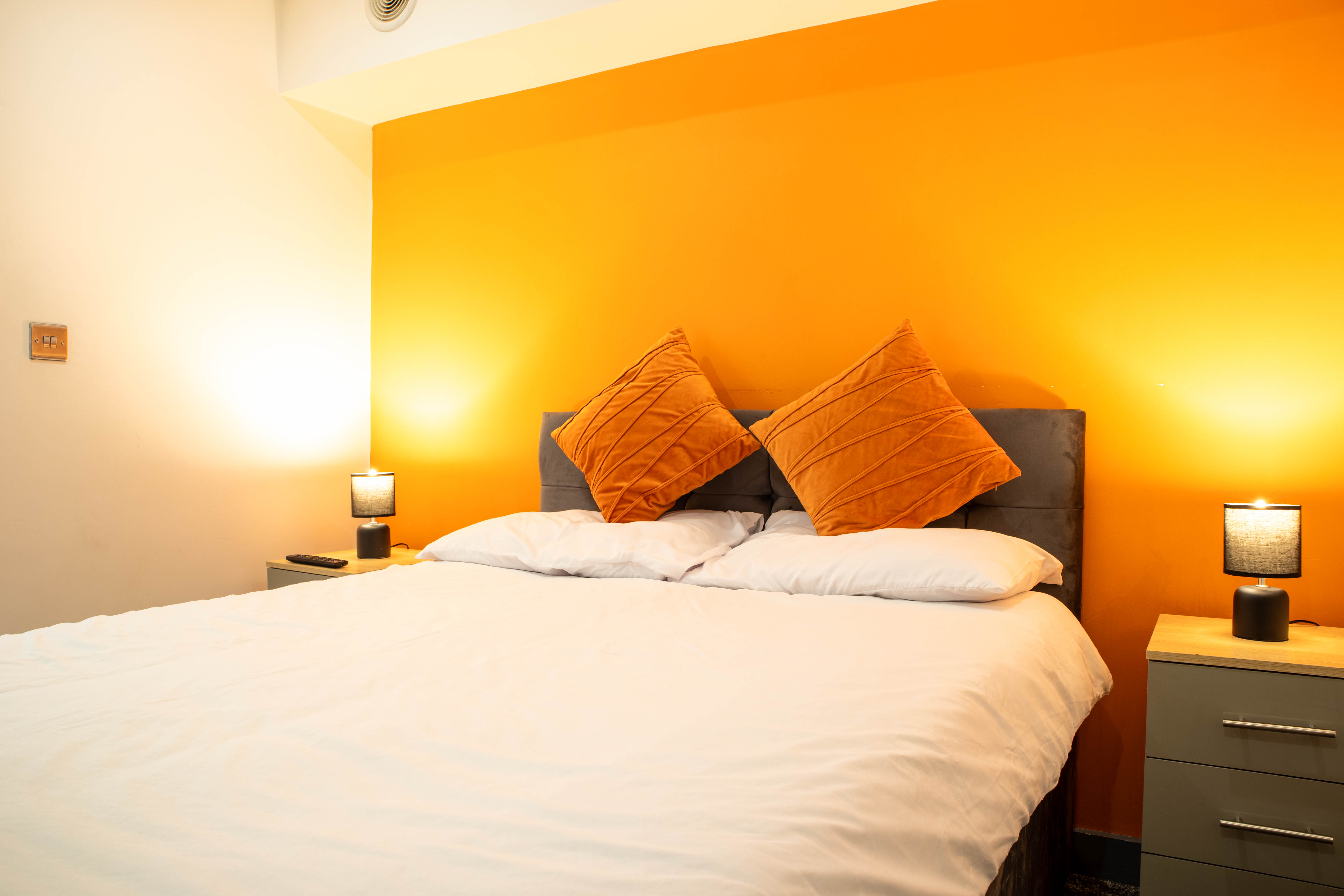 Studio apartment operated by Apex Stays in Bradford city centre, West Yorkshire