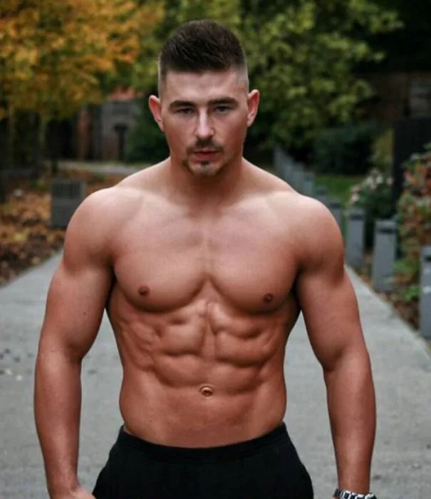 Mariusz Cichon, personal trainer in Coventry, showing a lean muscular physique built through strength training and nutrition