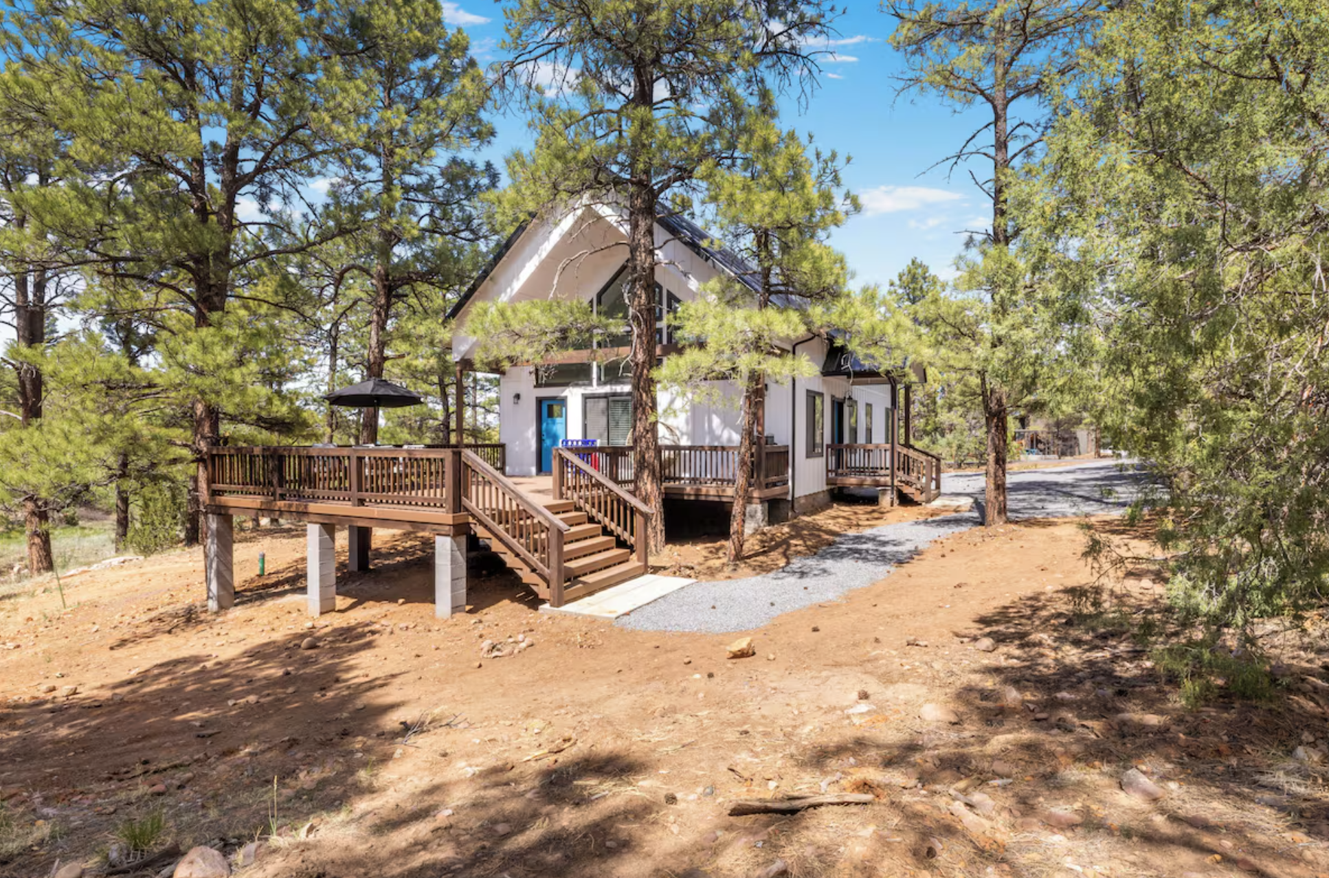 Cabin gallery image 1