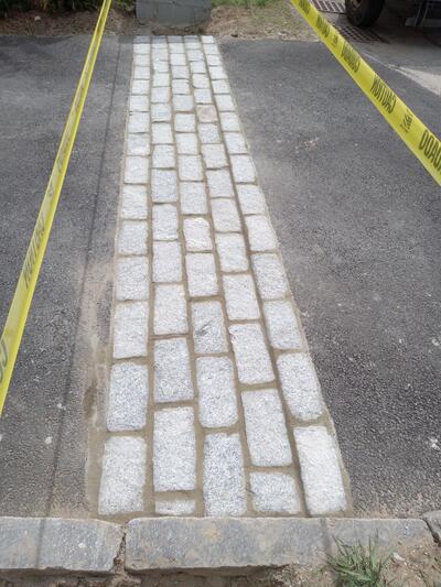 {{ custom_values.service_3 }} in {{custom_values.area_3})