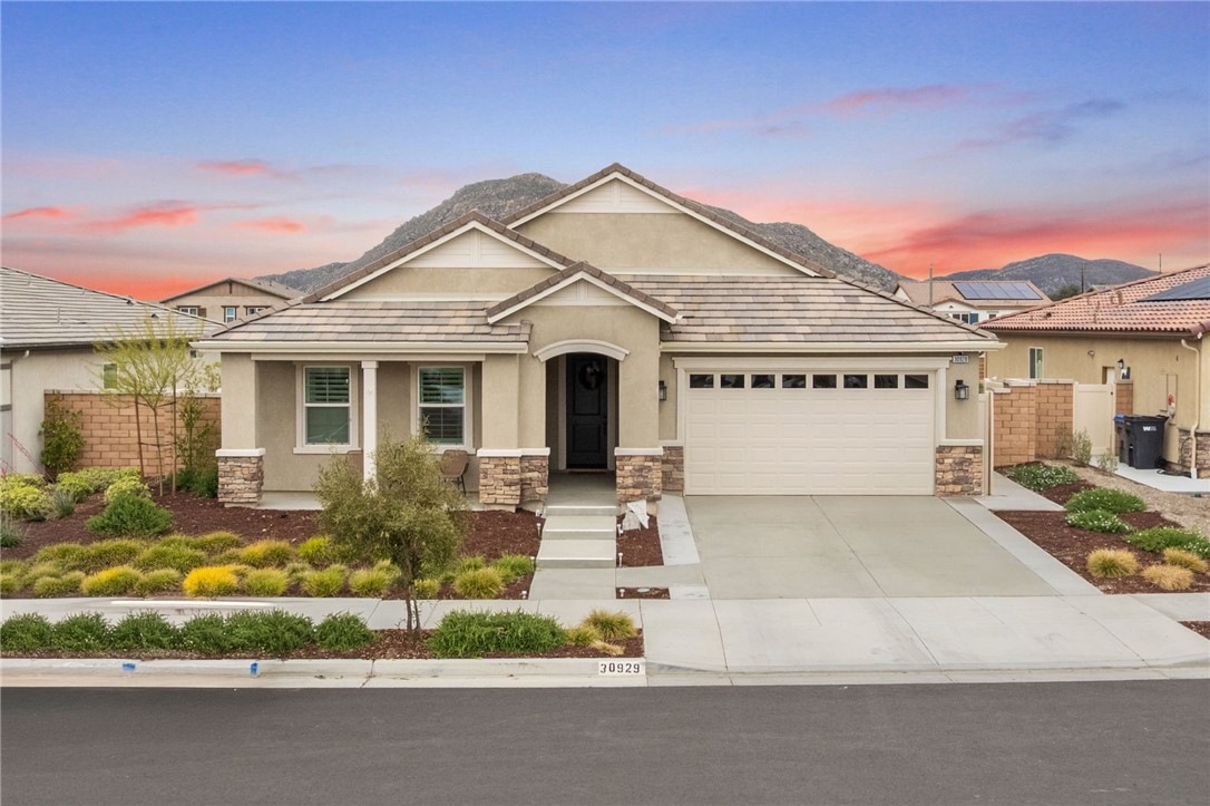 30928 Flintrock Ln, Winchester