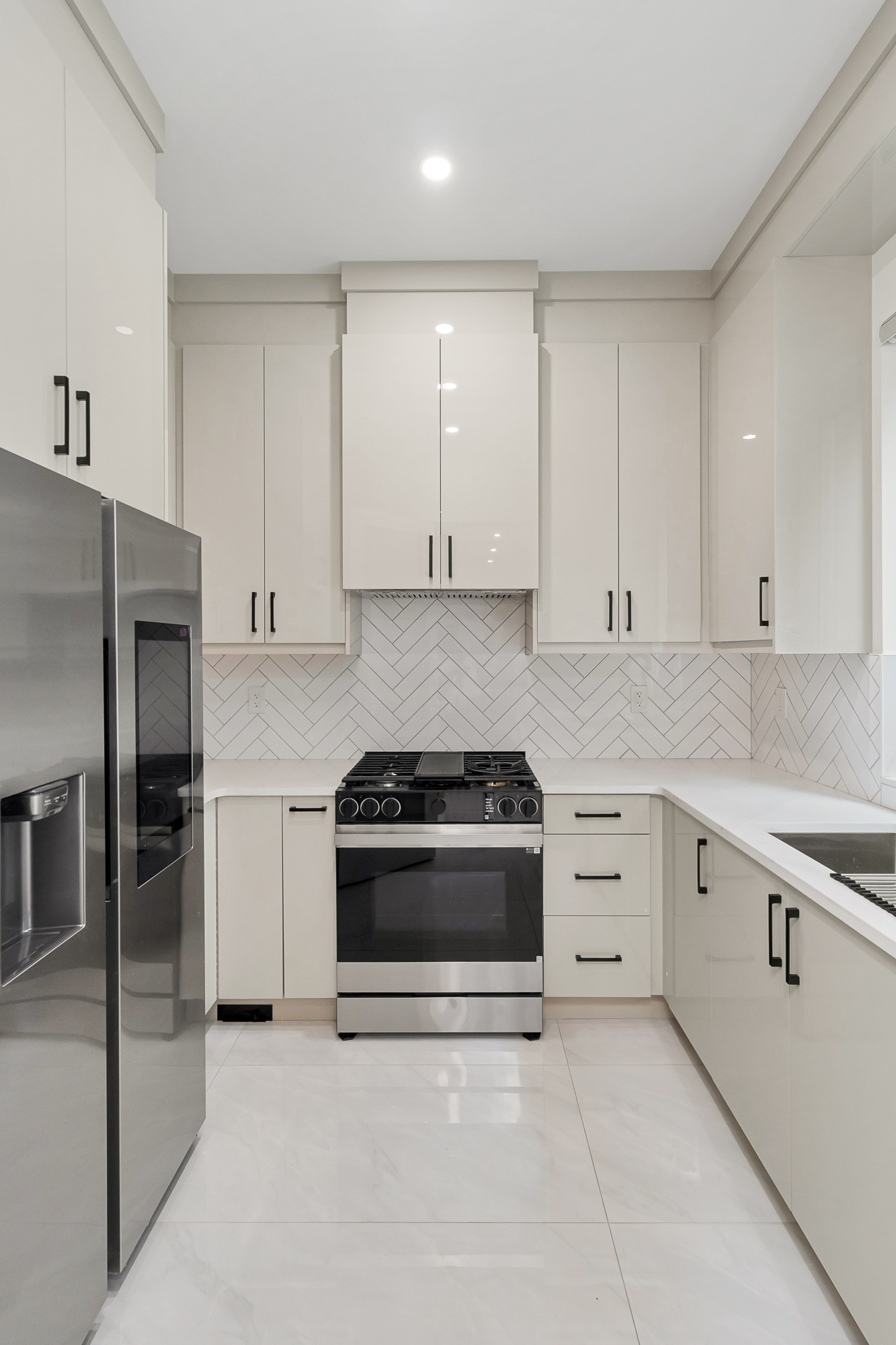 Consulting construction detail by Anra Developments