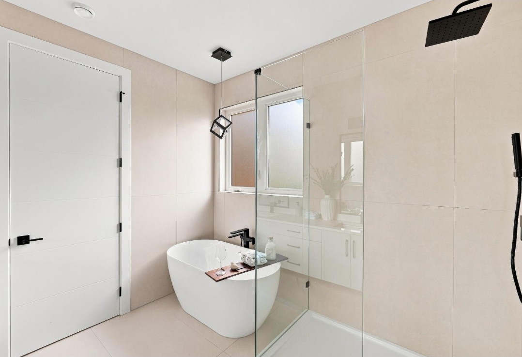 Duplex #2 at 11252 78 Avenue, Delta, photo 11, Anra Developments