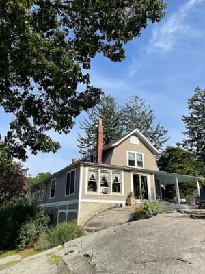 {{ custom_values.service_3 }} in {{custom_values.area_3})