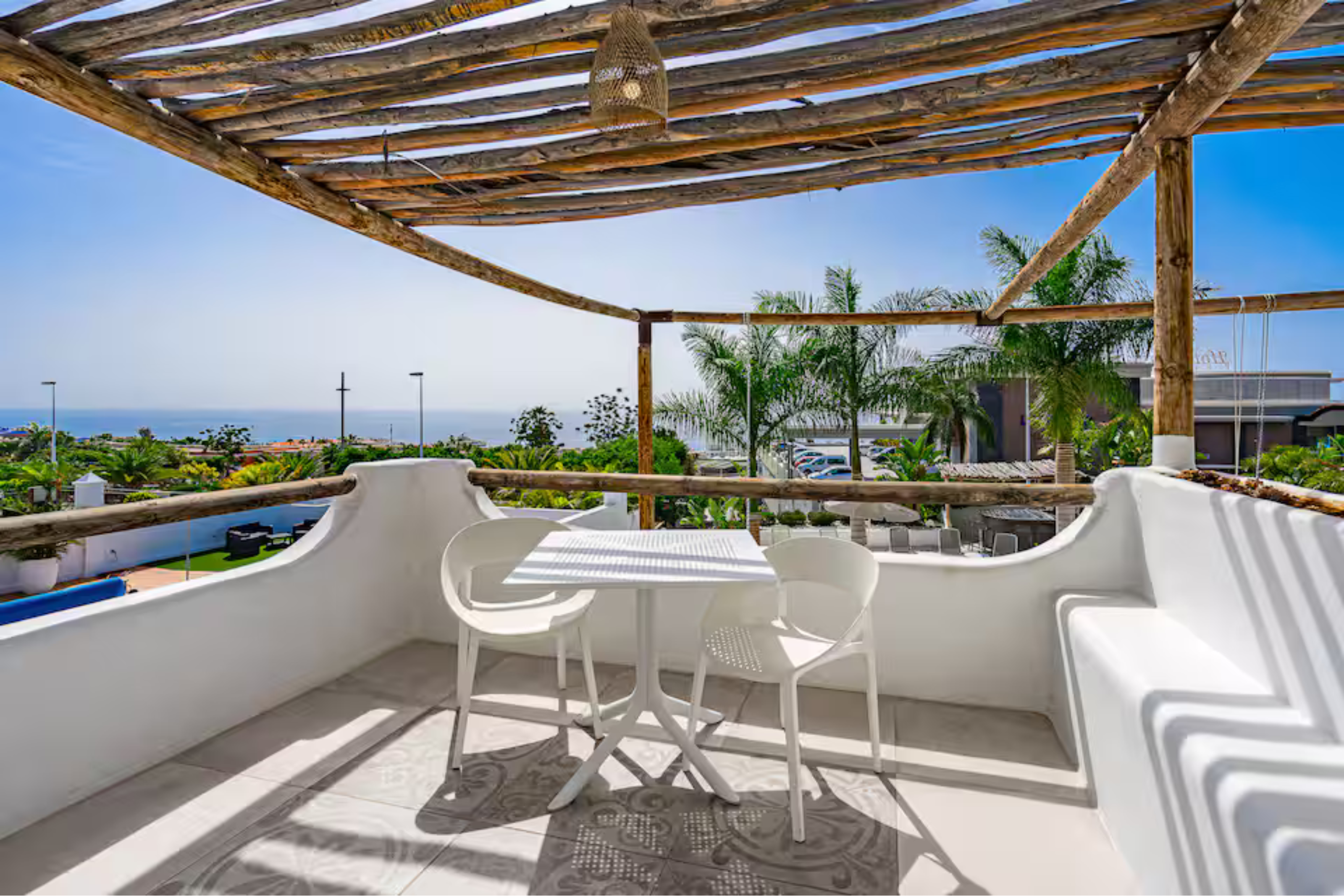 Oltre 1000 m² con vista oceano