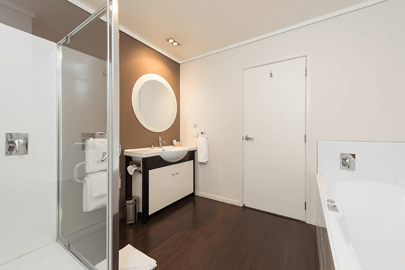 Premium Suite, Aegina