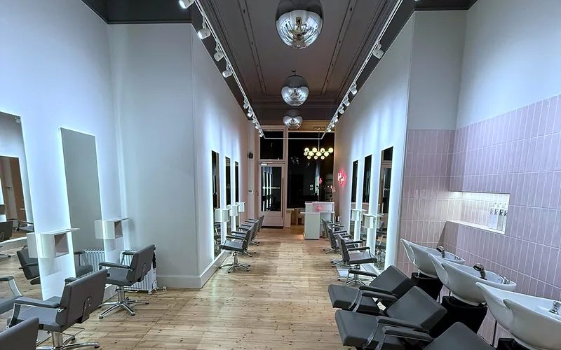 Calder and Calder, Edinburgh. Salon fit-out by CTD Scotland.