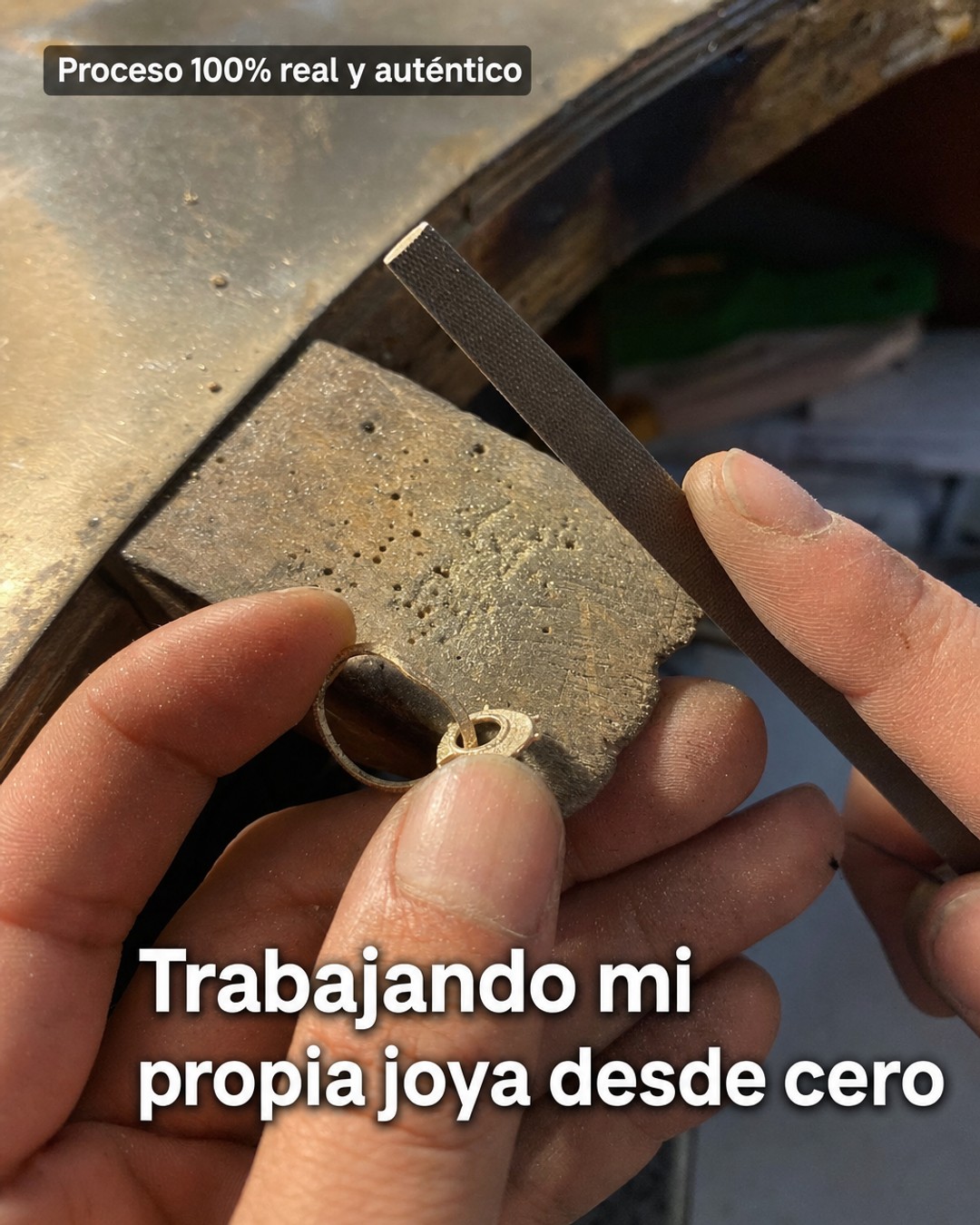 Creativo para taller de joyer&iacute;a artesanal