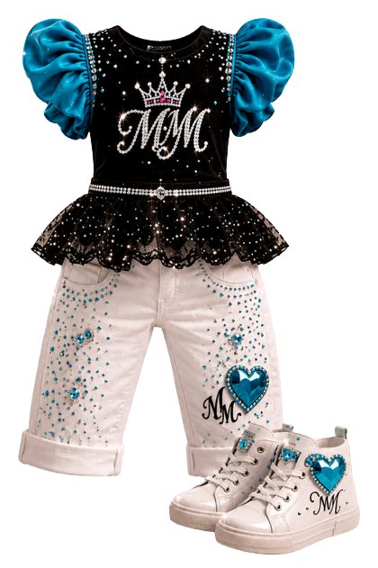 White shorts set with a Millie crown top and sneakers