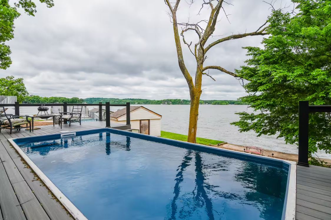Renovated Lake House w/Pool