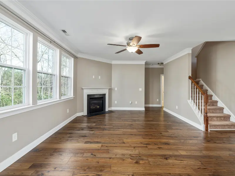 alt="An empty, sparkling clean apartment after a thorough move-out cleaning in Maryland, ready for landlord inspection."