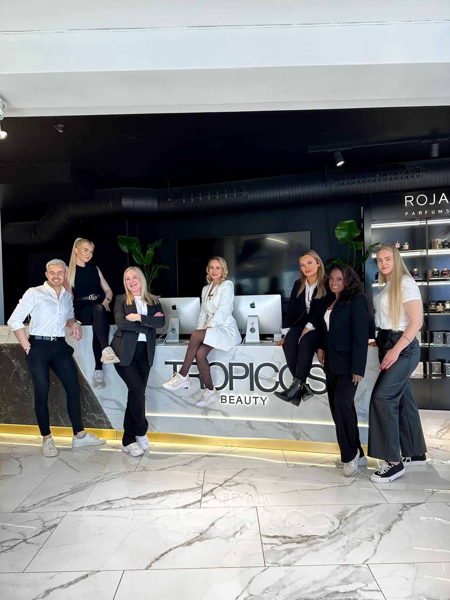 Teamet ved Tropicos i salongen