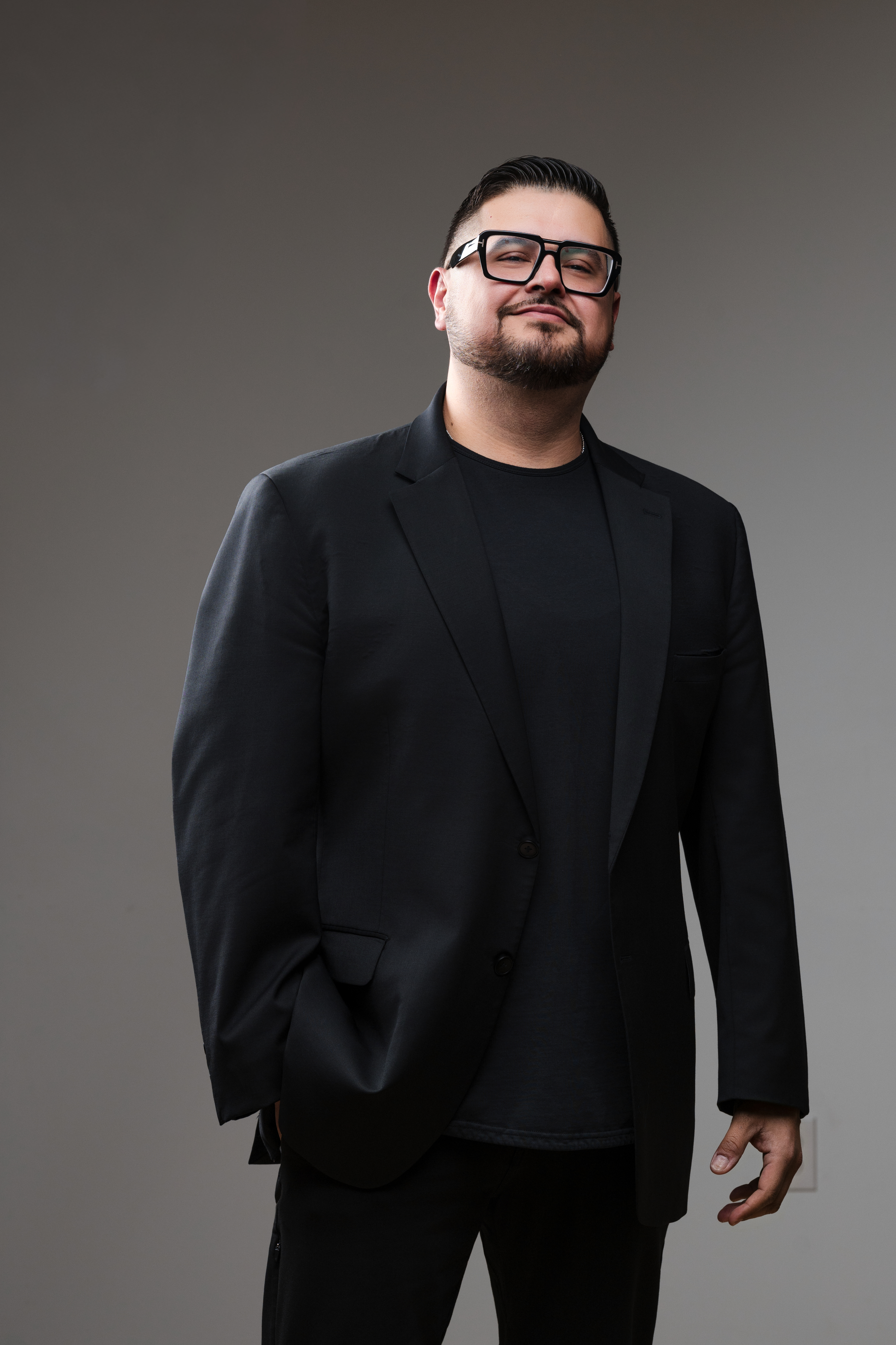 Israel Madrigal, bilingual wedding DJ and MC in Dallas&ndash;Fort Worth